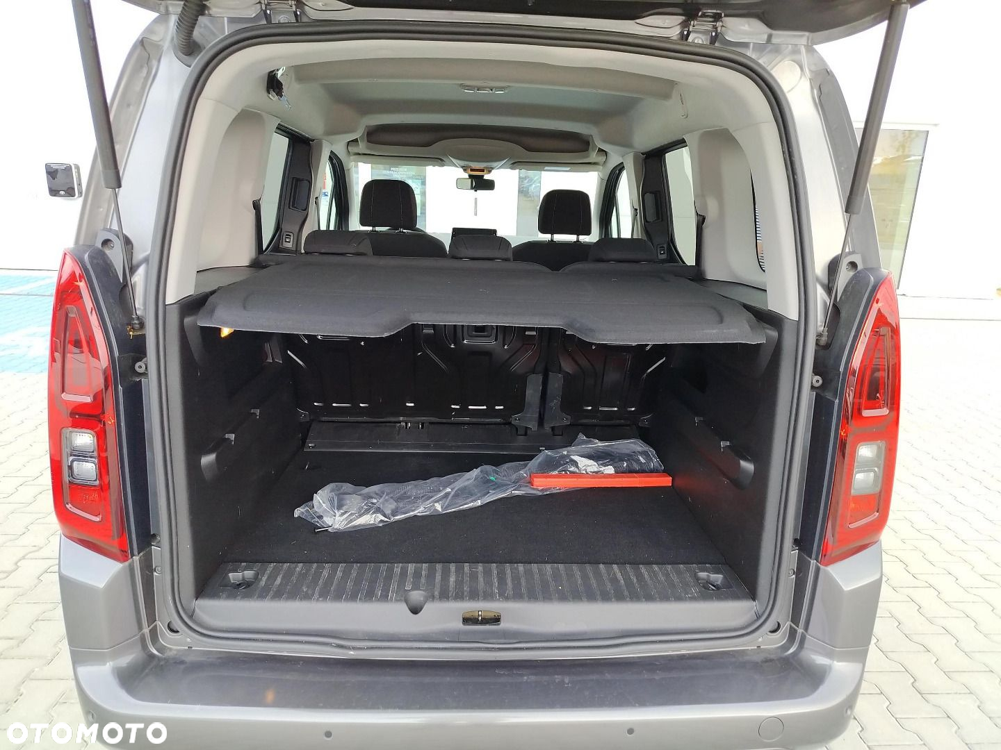 Toyota Proace City Verso 1.2 D-4T Business - 12