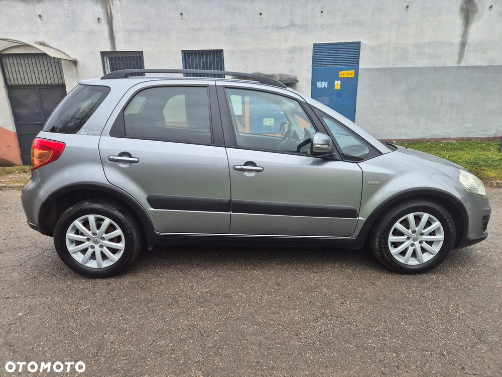 Suzuki SX4 2.0 DDiS 4x4 Style - 4