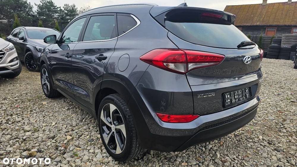 Hyundai Tucson blue 1.7 CRDi 2WD Advantage - 12