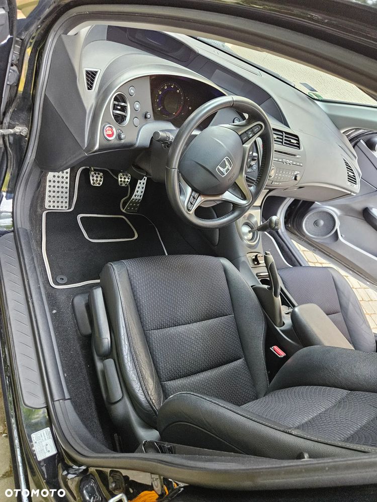 Honda Civic 1.8 Sport - 8