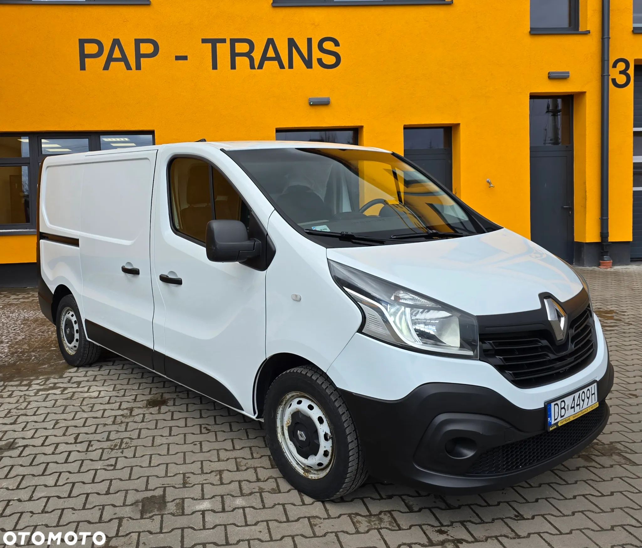 Renault Trafic - 1