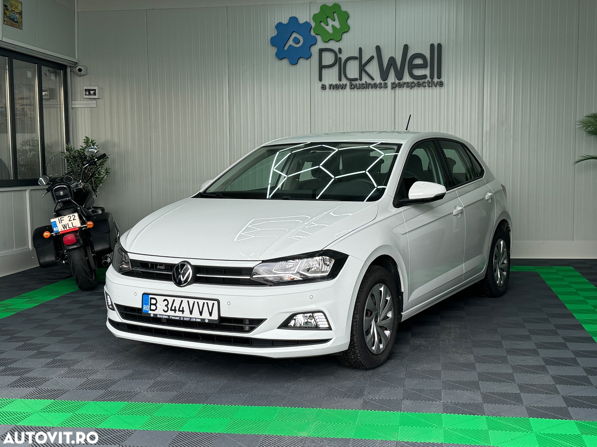 Volkswagen Polo 1.0 TSI Comfortline - 2