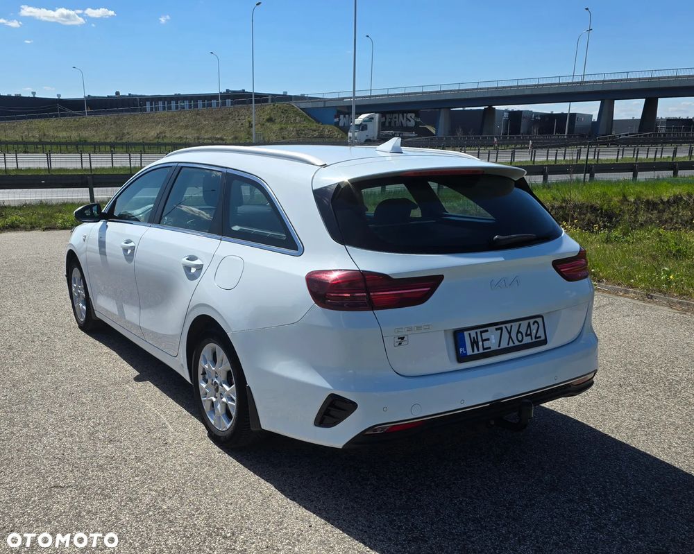 Kia Ceed - 10