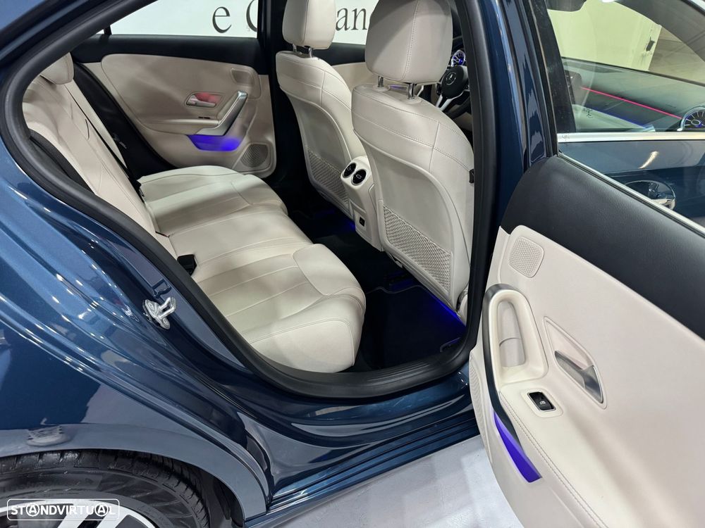 Mercedes-Benz A 180 Limousine d Business Solutions - 34