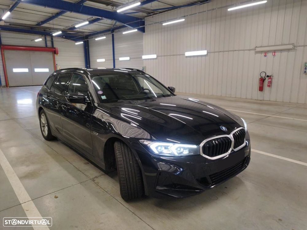 BMW 320 e Line Sport Auto - 1