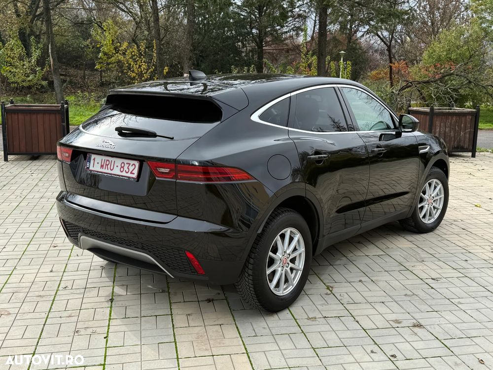 Jaguar E-Pace D150 - 7