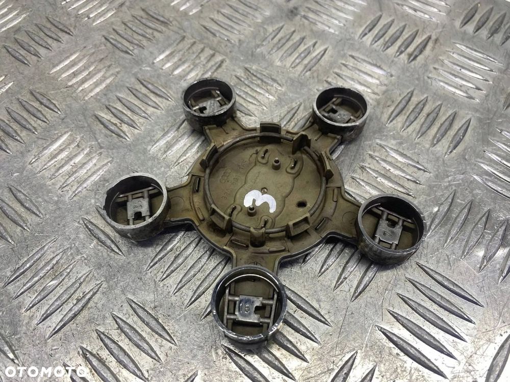 DEKIELEK KOŁPAK EMBLEMAT FELGI AUDI A4 A5 A6 A8 Q5 8R0601165 - 10