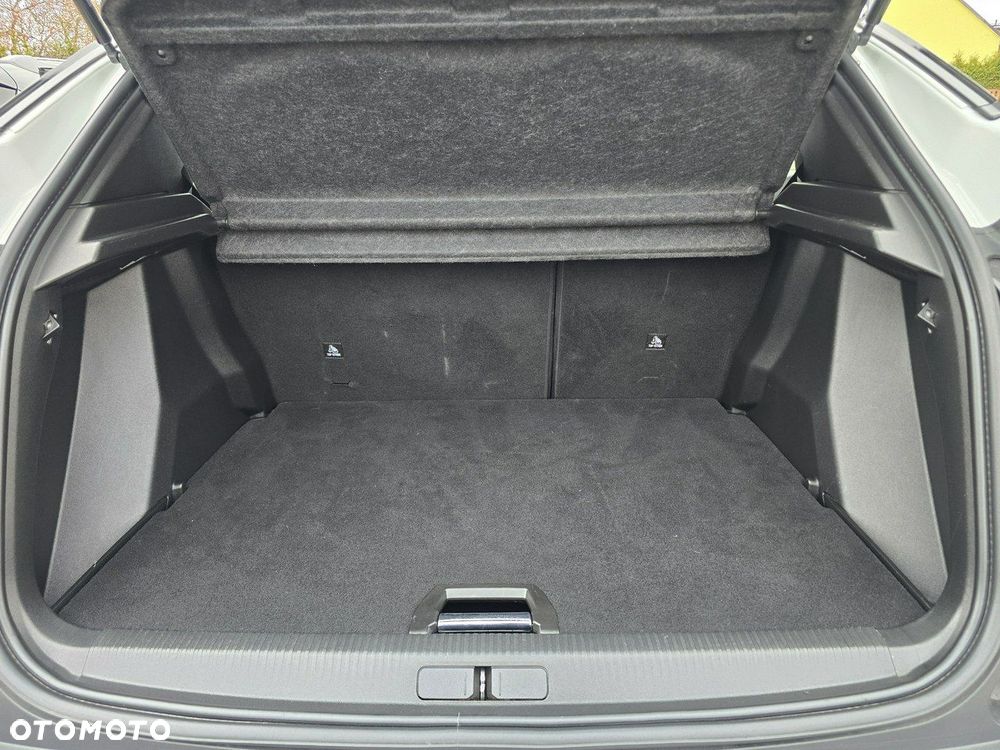 Peugeot 2008 1.2 PureTech Active Pack S&S EAT8 - 32