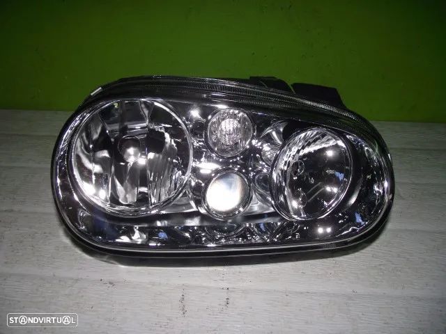 Farol Direito Volkswagen Golf IV - 1997 / 2005 - F1050 - 1