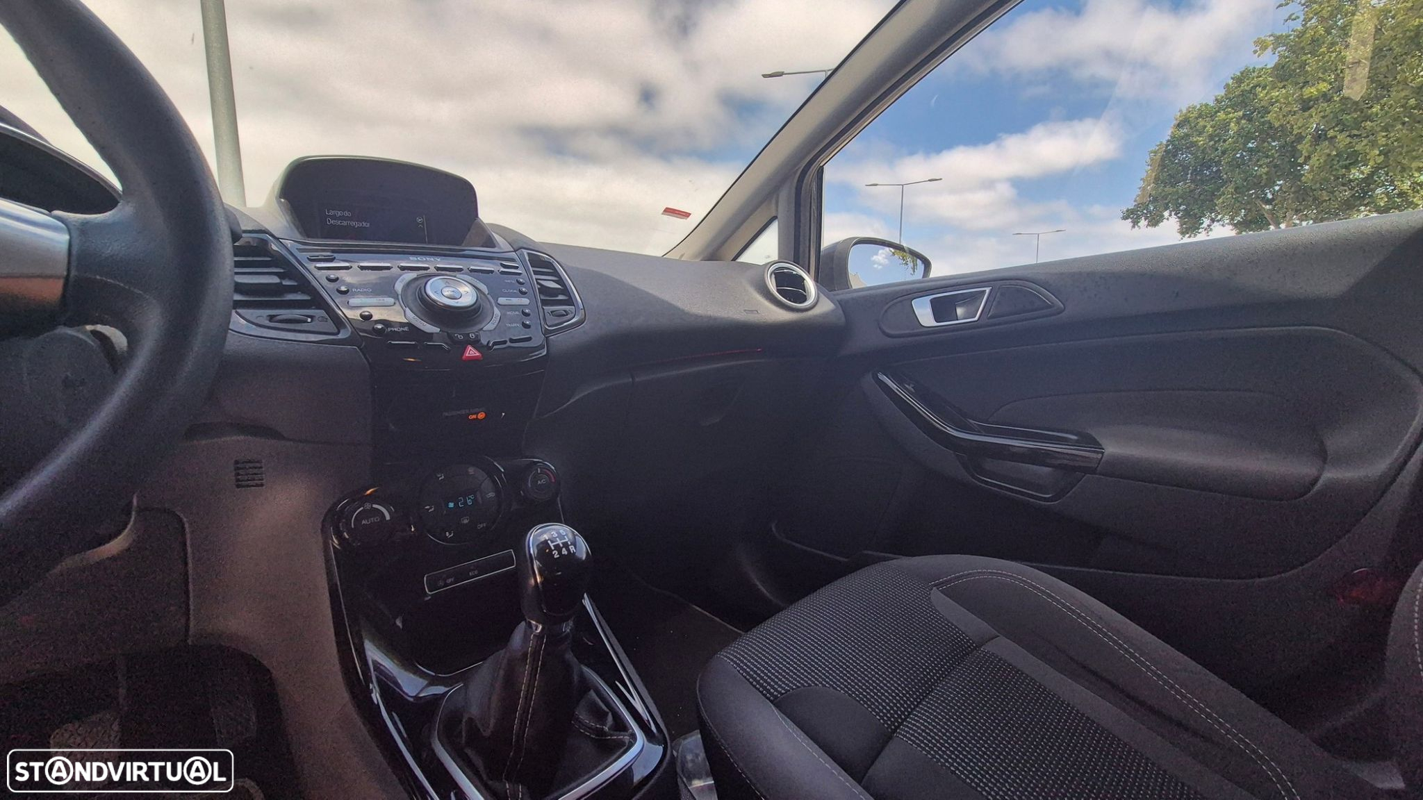 Ford Fiesta 1.0 T EcoBoost Titanium - 15