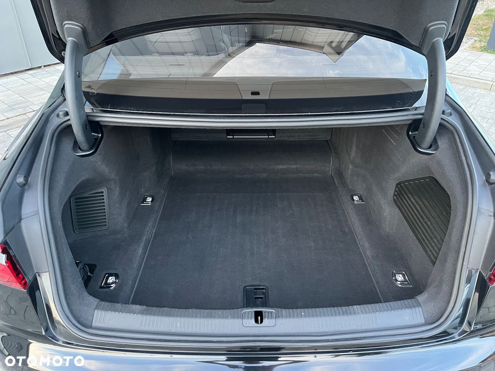 Audi A8 55 TFSI mHEV Quattro Tiptr - 27