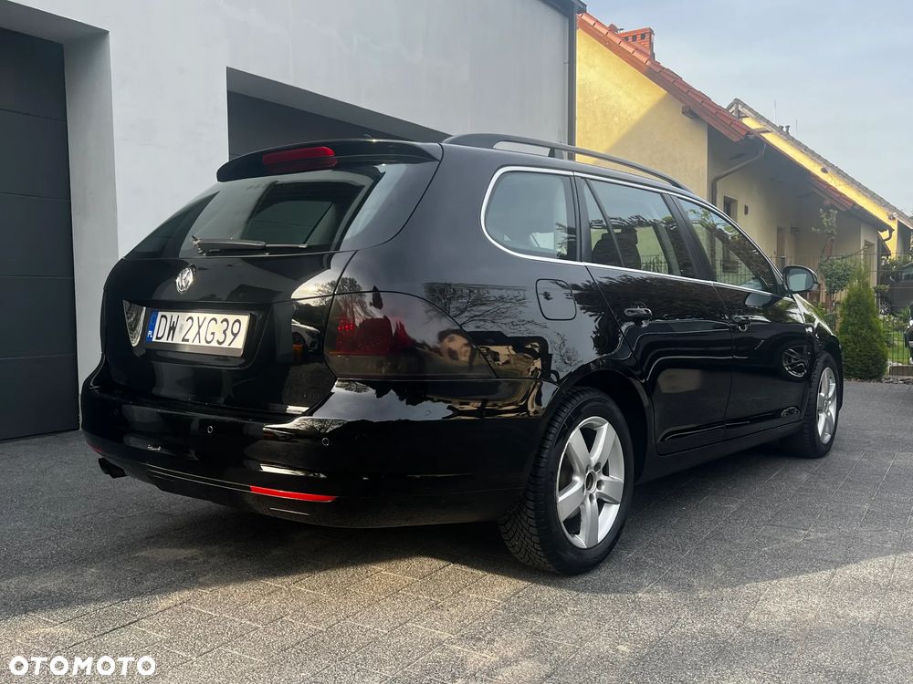 Volkswagen Golf Variant 2.0 TDI DPF DSG Highline - 3