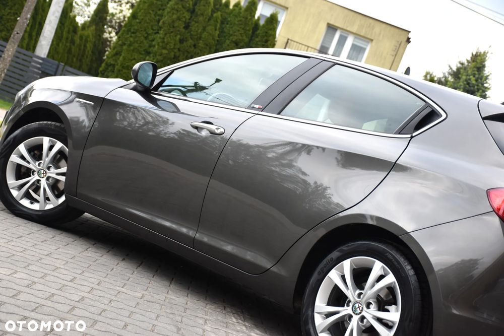 Alfa Romeo Giulietta 1.6 JTDM Distinctive - 39