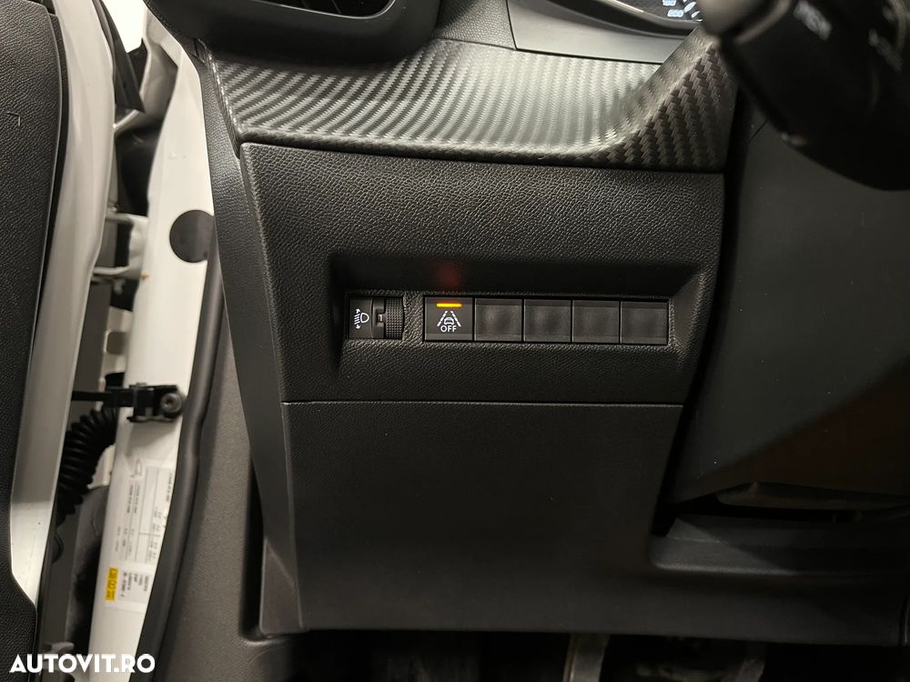 Peugeot 2008 1.5 BlueHDI FAP Active - 22