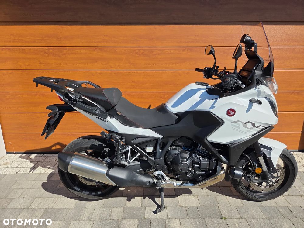 Honda NT - 9