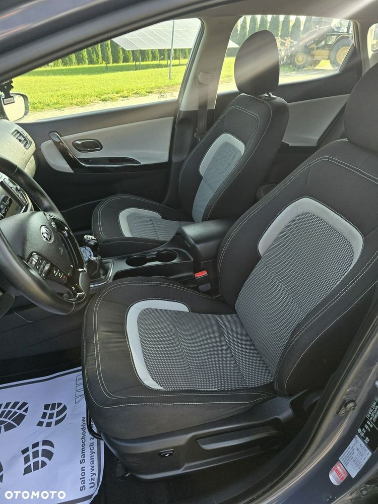 Kia Ceed - 16