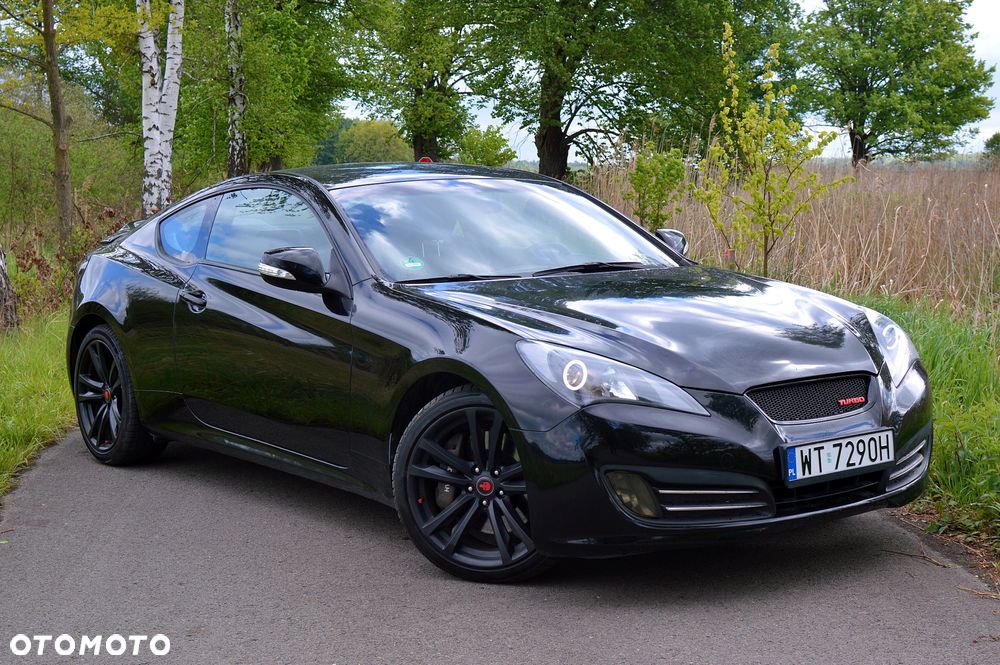 Hyundai Genesis Coupe 2.0 T - 2