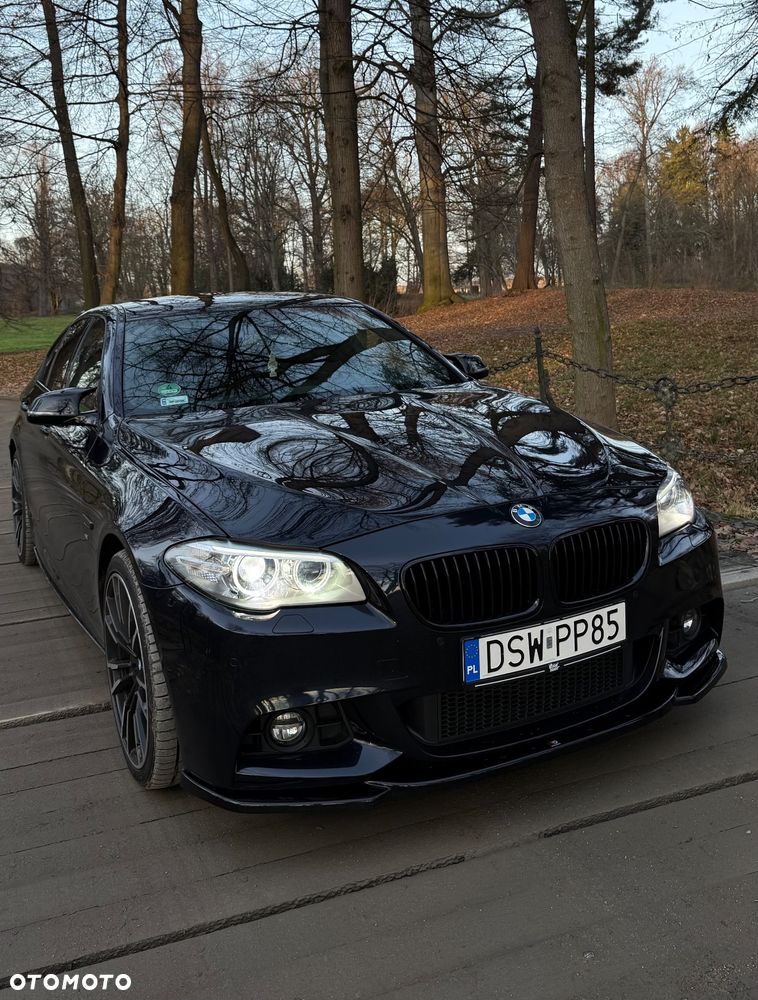 BMW Seria 5 525d xDrive - 5