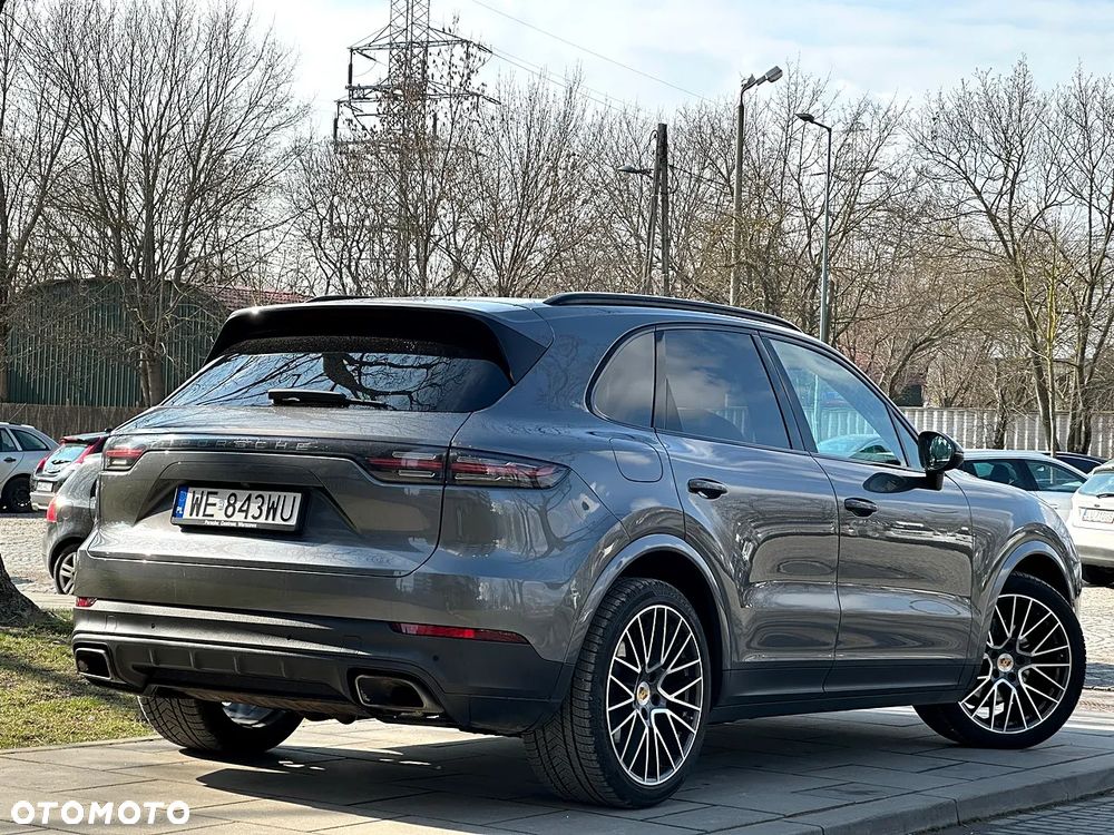 Porsche Cayenne - 3