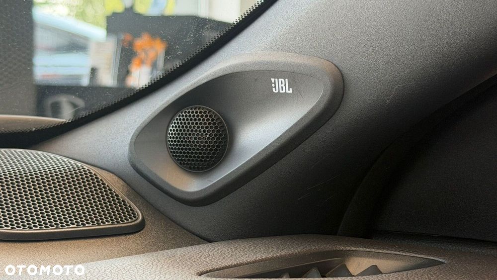 Toyota Yaris - 30
