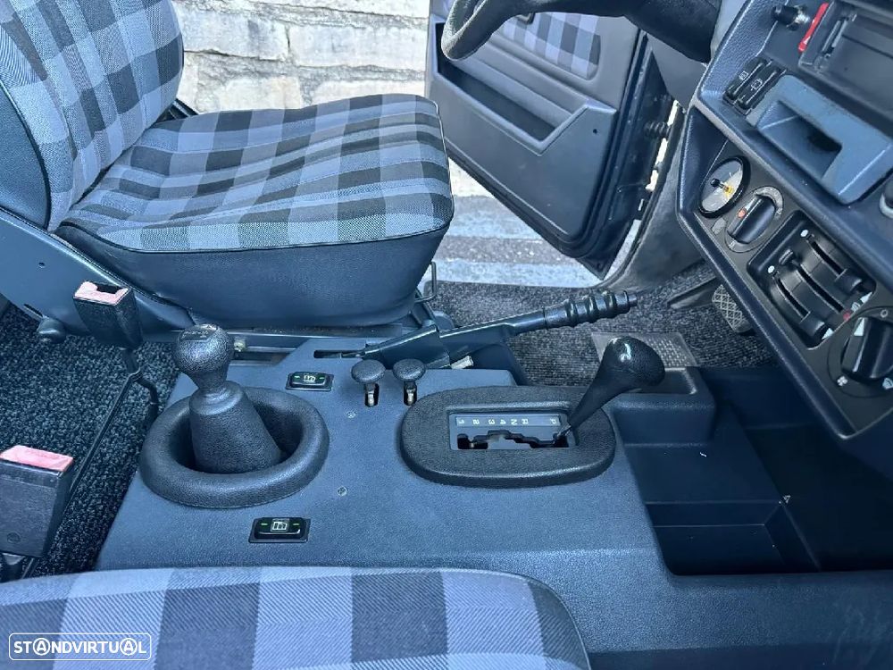 Mercedes-Benz G 300 - 21