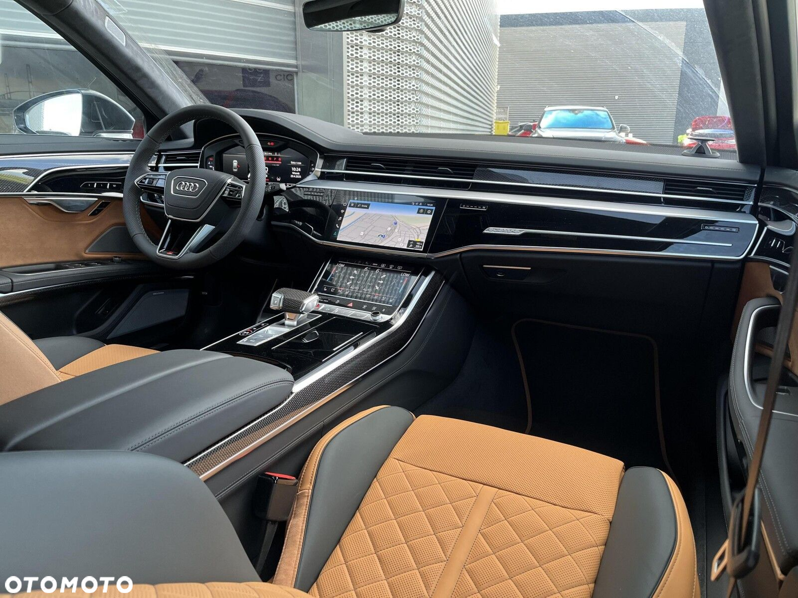 Audi S8 - 25
