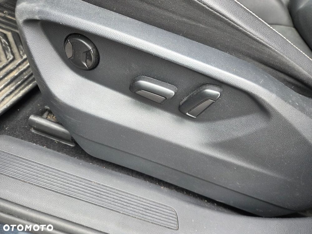 Volkswagen Tiguan Allspace - 13