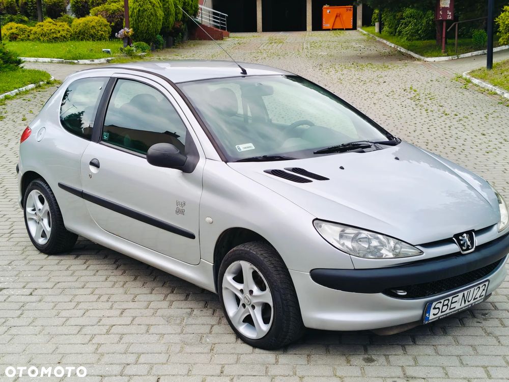 Peugeot 206 60 Filou - 11