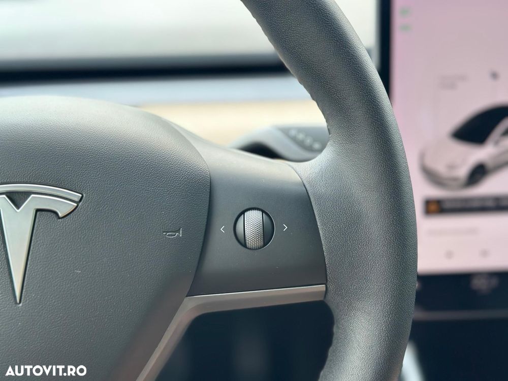 Tesla Model 3 Standard Reichweite Plus Hinterradantrieb - 24