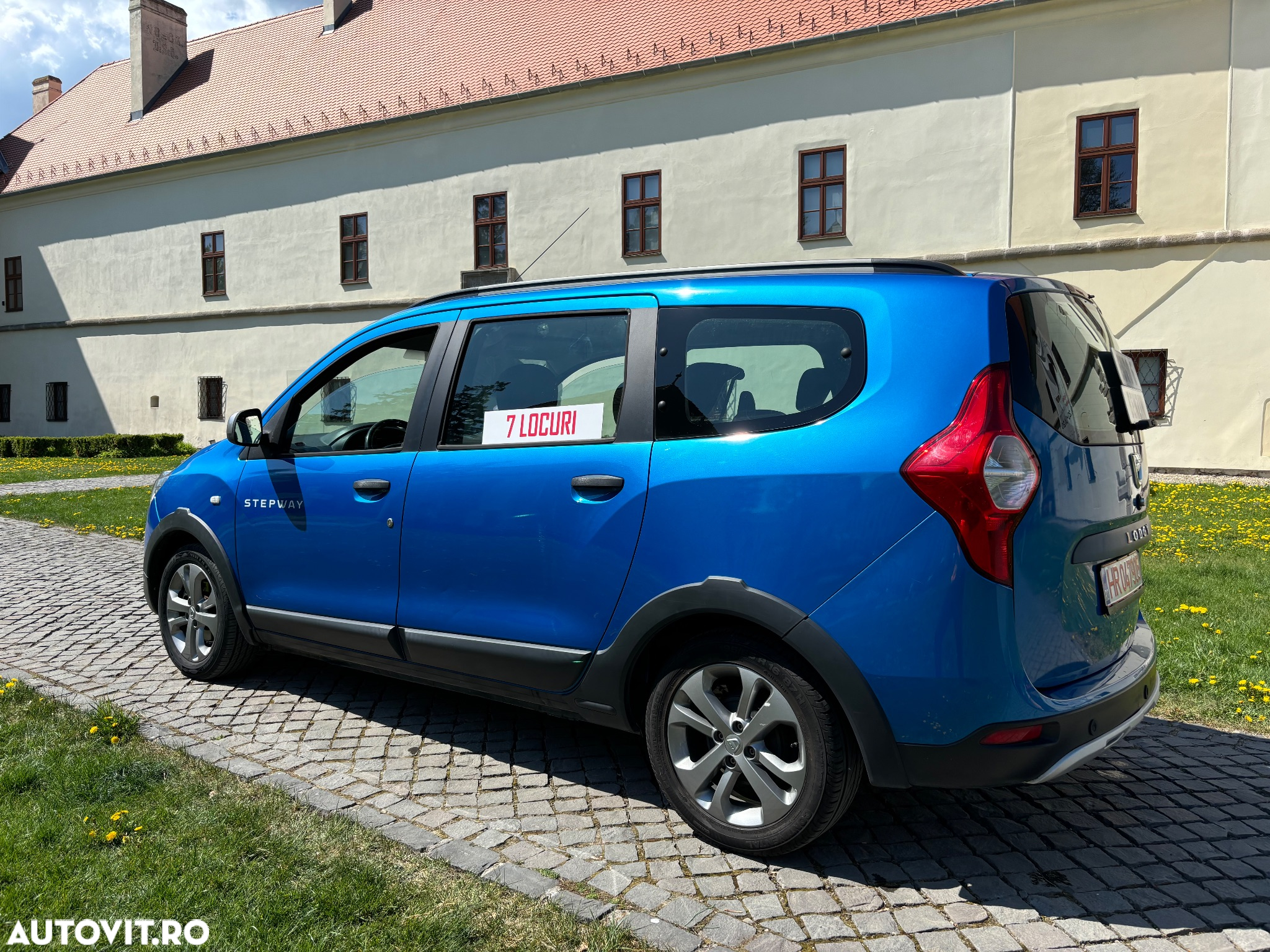 Dacia Lodgy 1.2 TCe Stepway - 18