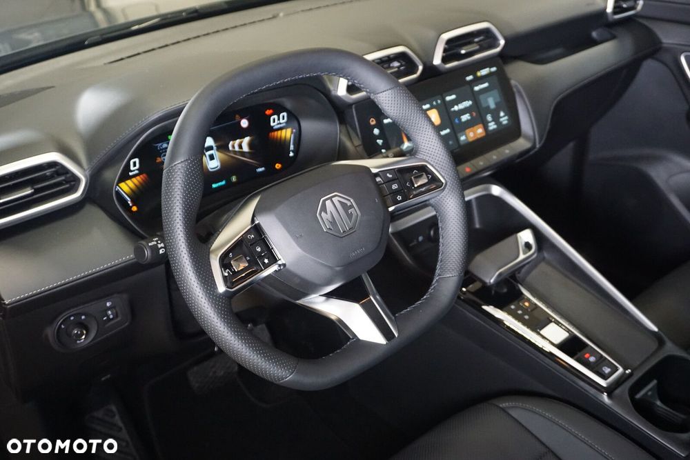 MG ZS Hybrid+ - 32
