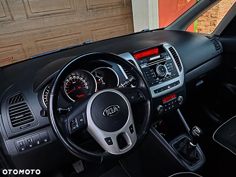 Kia Venga 1.4 CVVT Dream Team Edition - 17