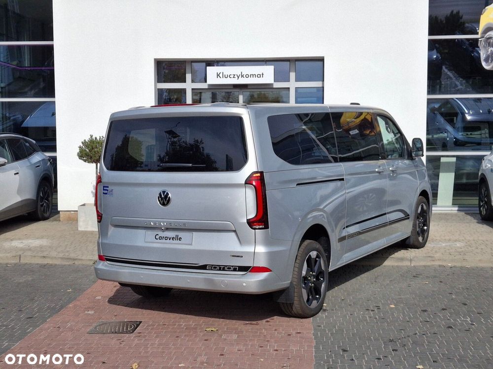 Volkswagen Caravelle - 7