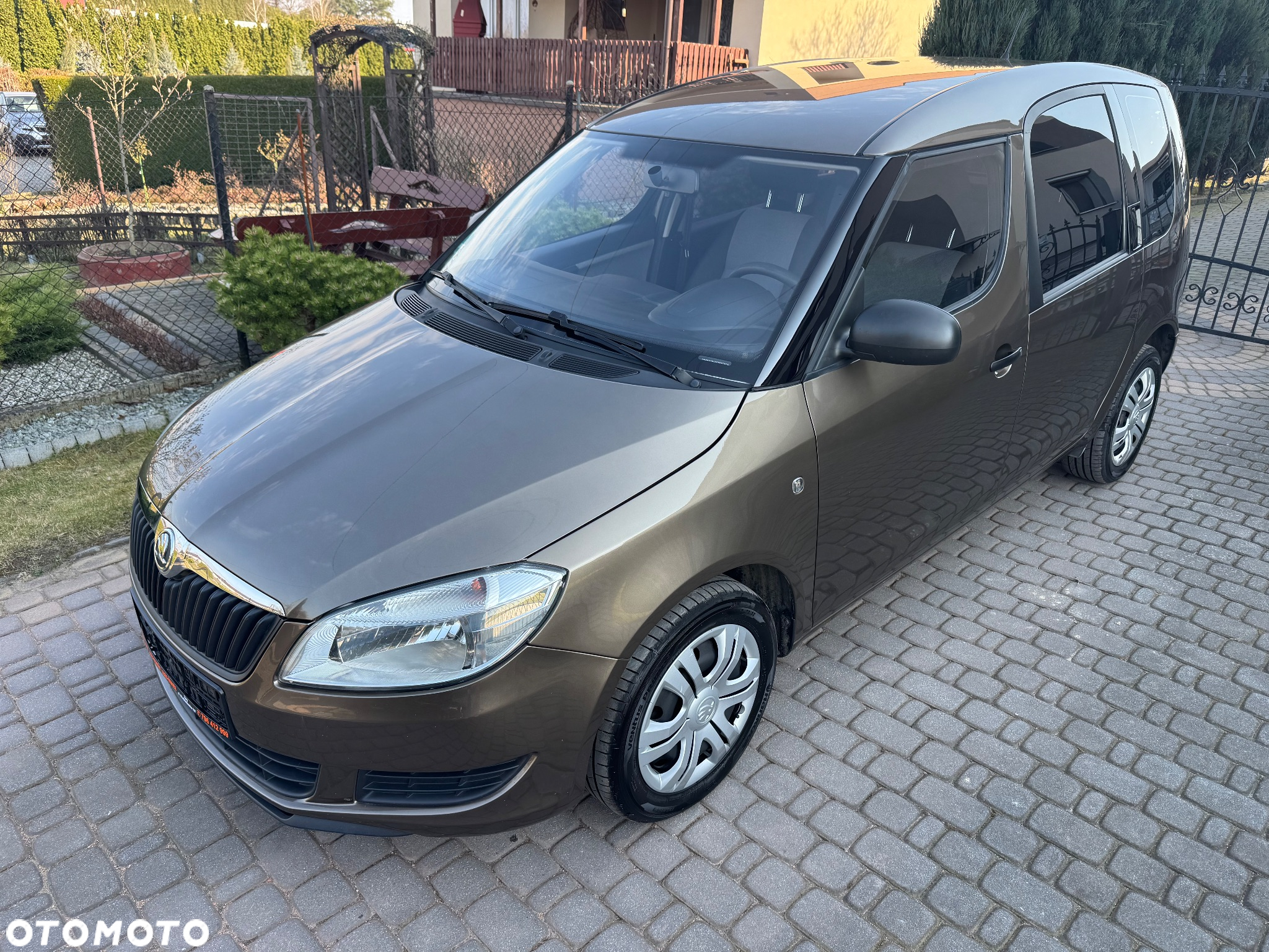 Skoda Roomster 1.4 MPI PLUS EDITION - 32