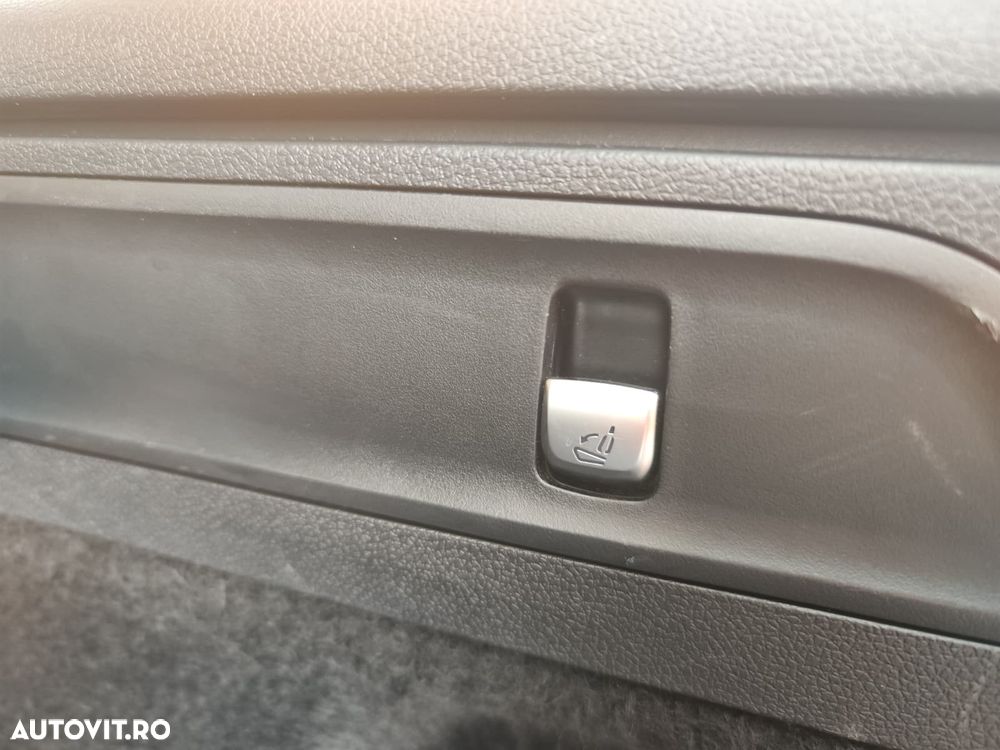 Mercedes-Benz GLC 220 d 4MATIC 9G-TRONIC AMG Line - 21