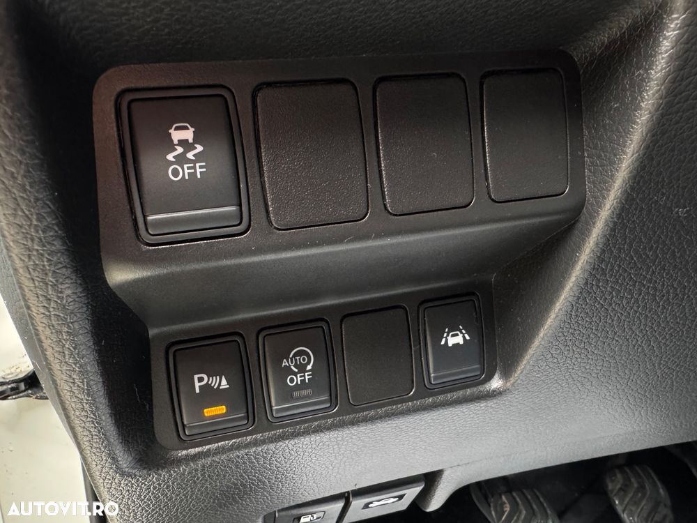 Nissan Qashqai 1.6 DCI TEKNA - 23