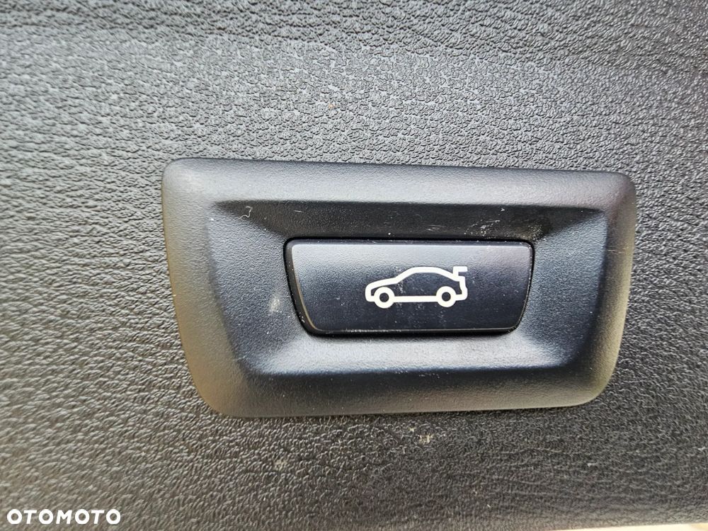 BMW X1 xDrive20d - 12