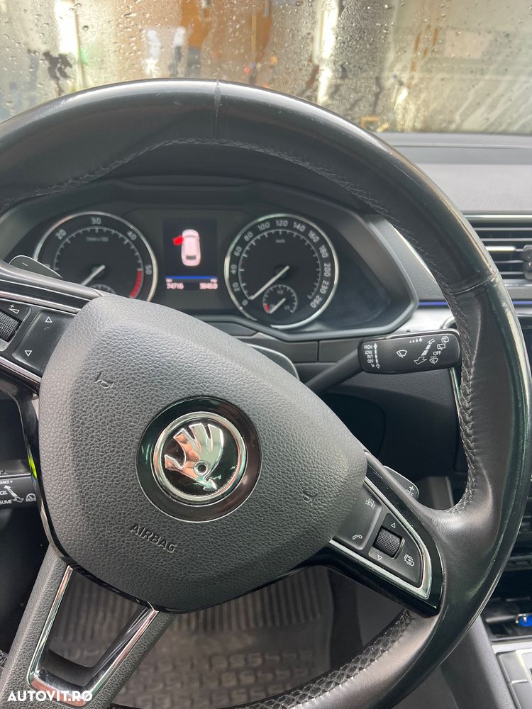 Skoda Superb 2.0 TDI DSG 4X4 Style - 34