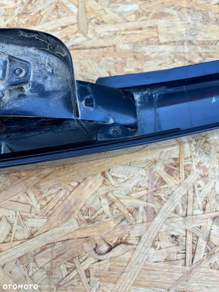 TYLNA LAMPA PRAWA VW CADDY 4 2K7 TYŁ 2K7 945 096 A - 9