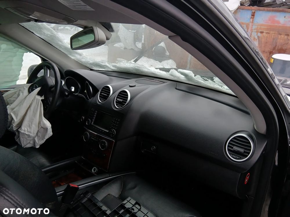 Mercedes ML W164   3.0 cdi  silnik   lakier 197u  skrzynia drzwi  zderzak  fotele deska  zawieszenie belka - 7