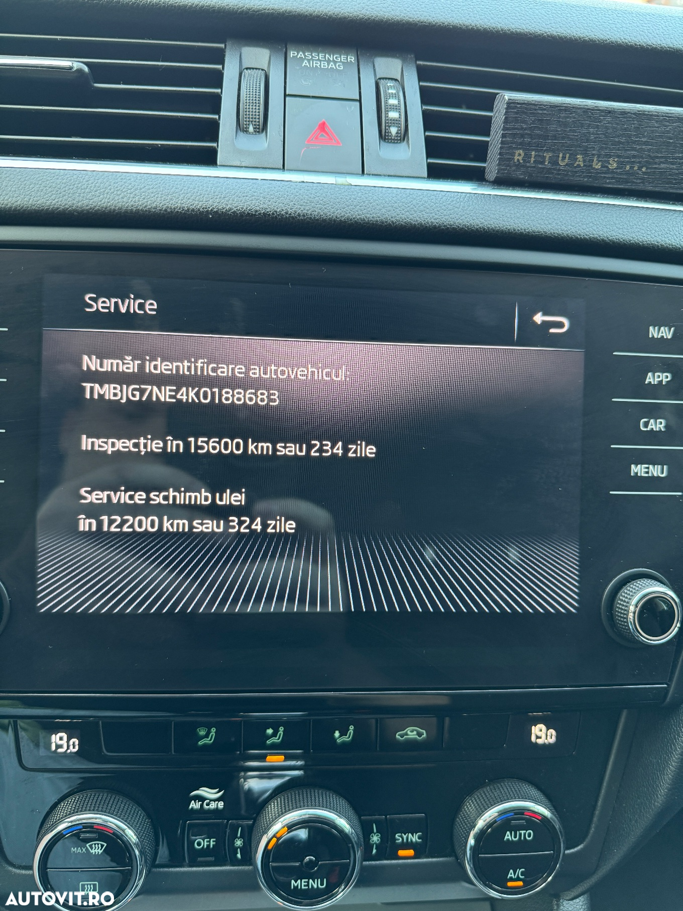 Skoda Octavia 1.6 TDI DSG Style - 14