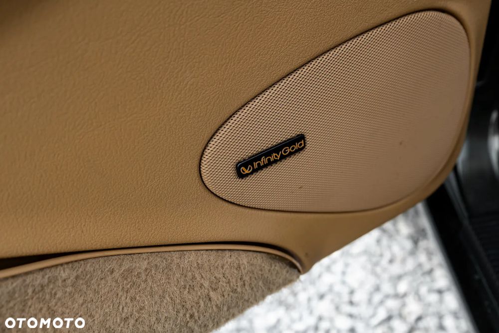 Jeep Grand Cherokee - 20