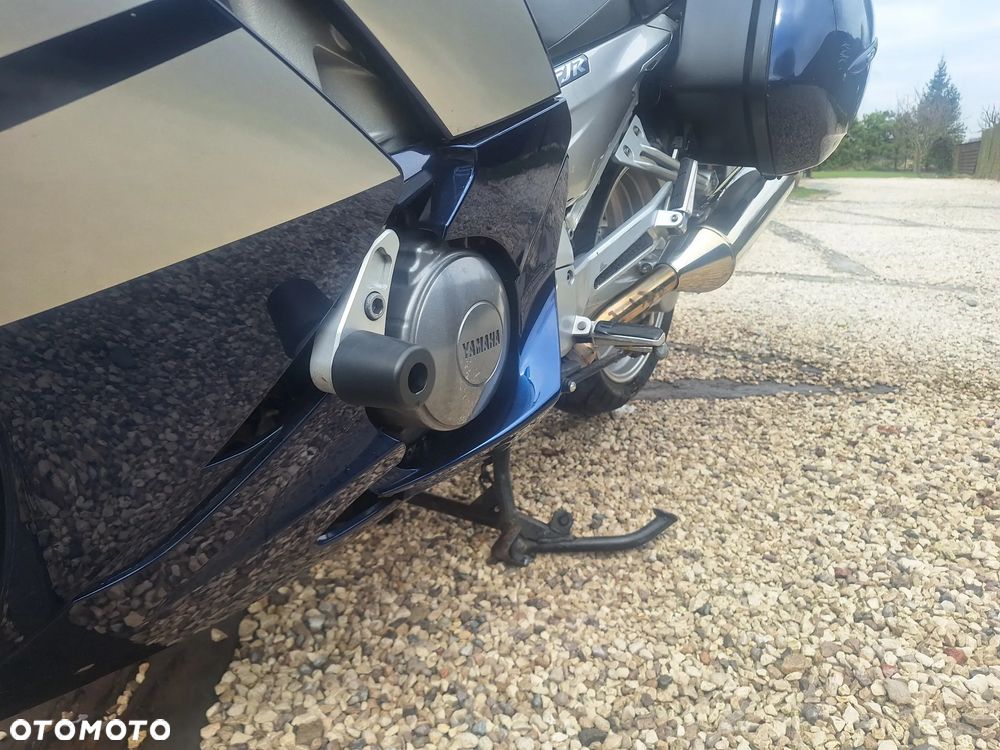 Yamaha FJR - 8