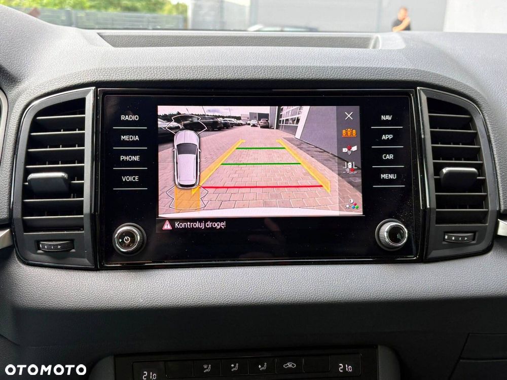 Skoda Karoq 1.5 TSI ACT Selection DSG - 19