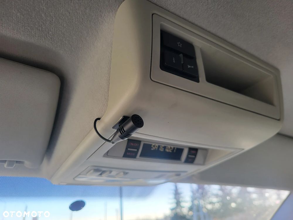 Volkswagen Transporter - 28