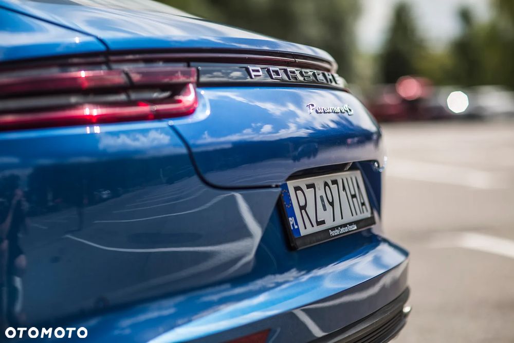 Porsche Panamera 4S - 15