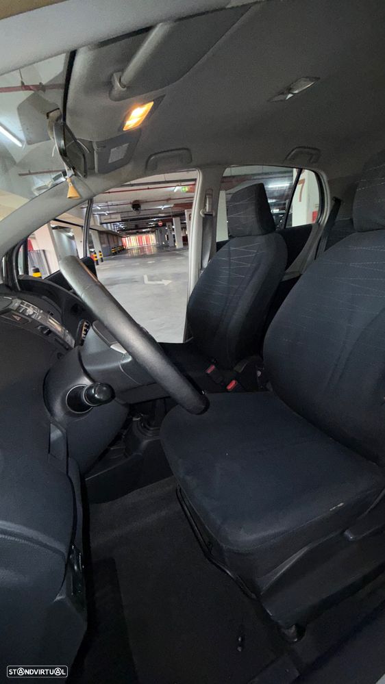 Toyota Yaris 1.0 VVT-i Sol AC+VSC - 13