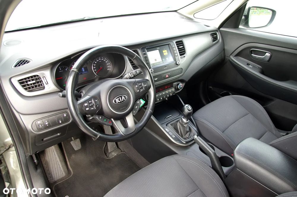 Kia Carens 1.7 CRDi 115 Dream Team Edition - 5