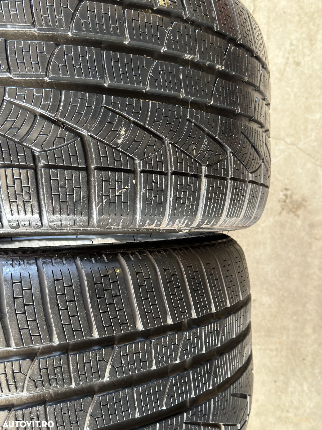 Vând 2 anvelope 265/35/19 Pirelli de iarnă ca noi - 4