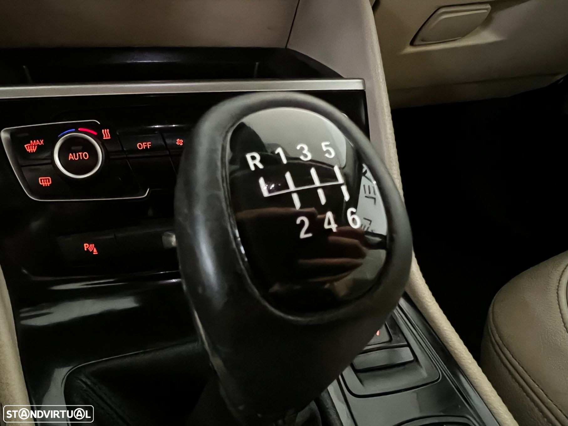 BMW 216 Gran Tourer d 7L Line Luxury - 34